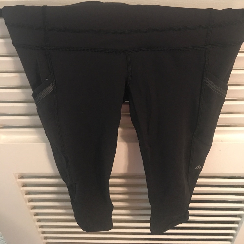 Lululemon crops!