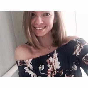 Meet your Posher, Caitlin