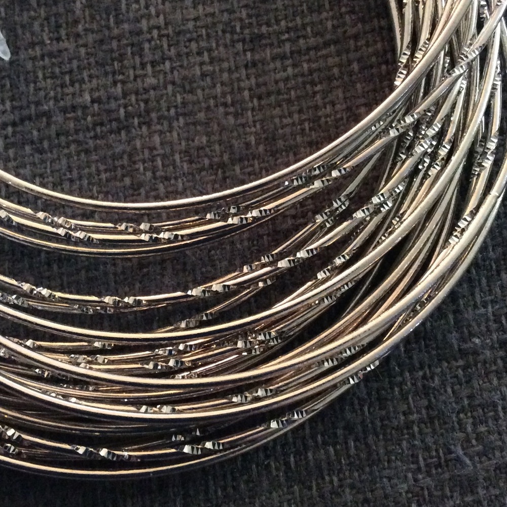 Bangle bracelets - Picture 2 of 2