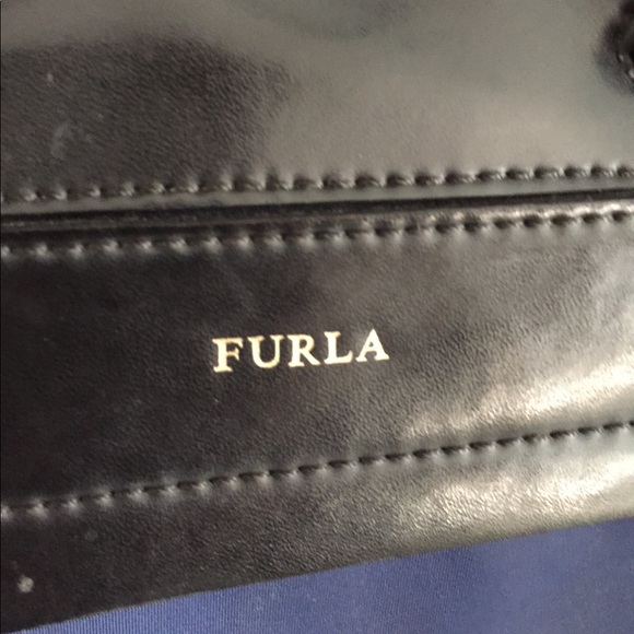 furla handbag purse. - Picture 2 of 3