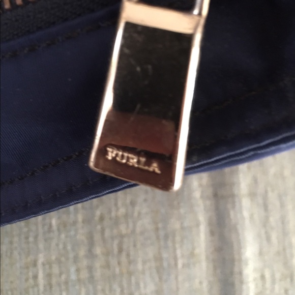 furla handbag purse. - Picture 3 of 3