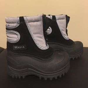 Brand Spanking New Itasca Snow Boots