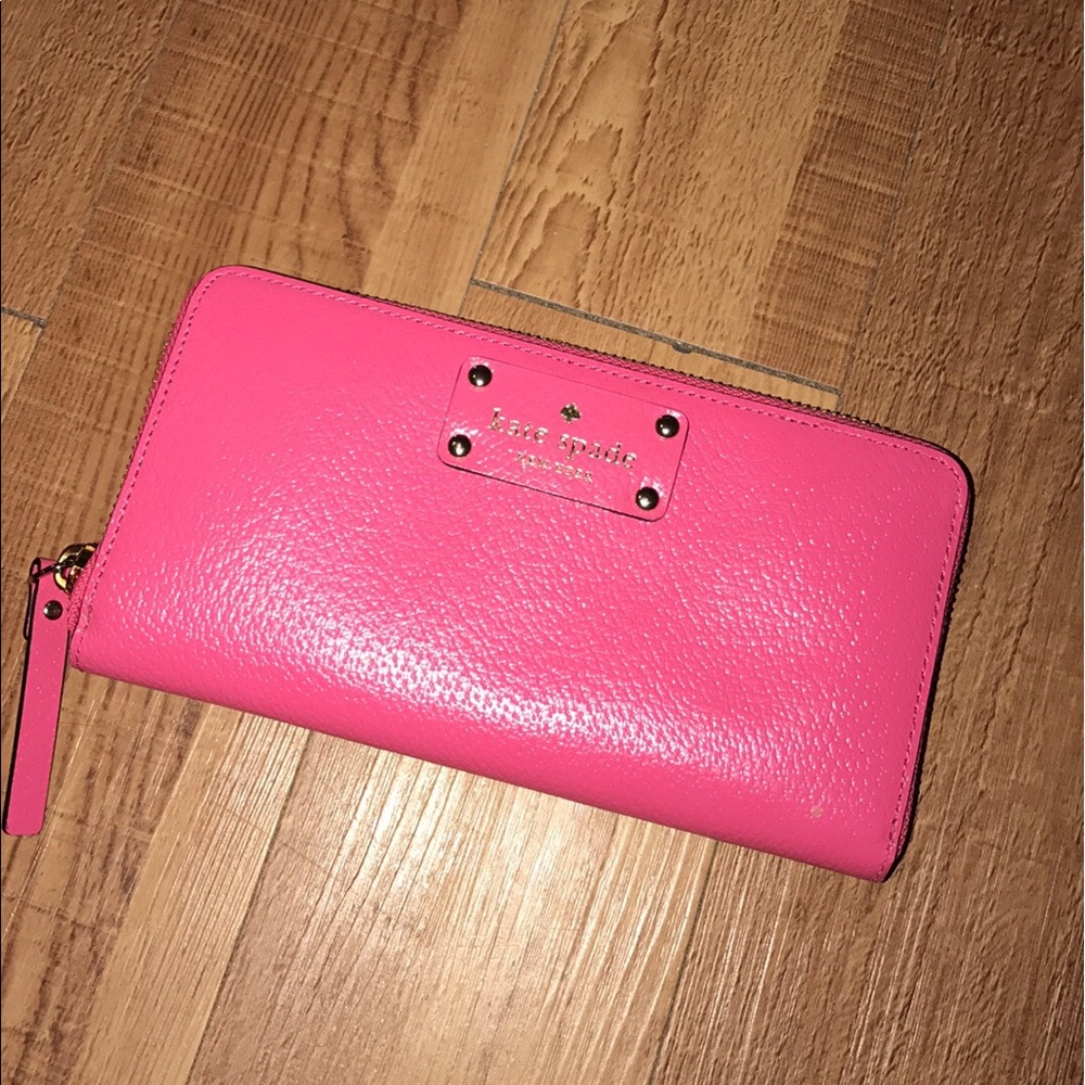 never used brand new pink kate spade wallet