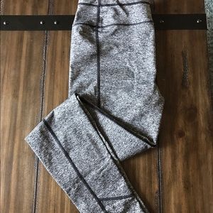 EUC Victoria's Secret Knockout Tight/ workout pant