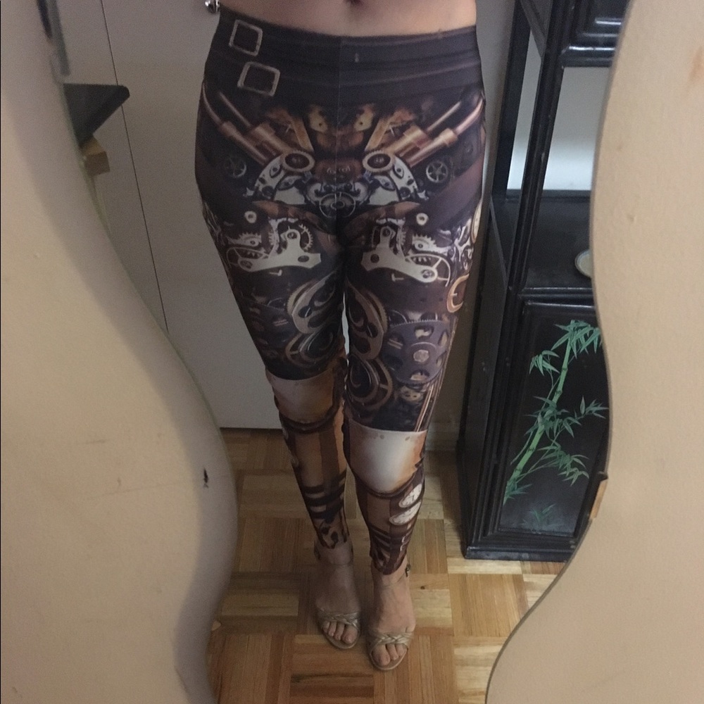 Funky Steampunk Star-wars leggings!!