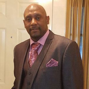 Meet your Posher, Derrick