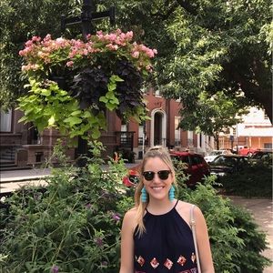 Meet your Posher, Kayla