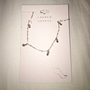 Rose gold anklet with small rhinestones