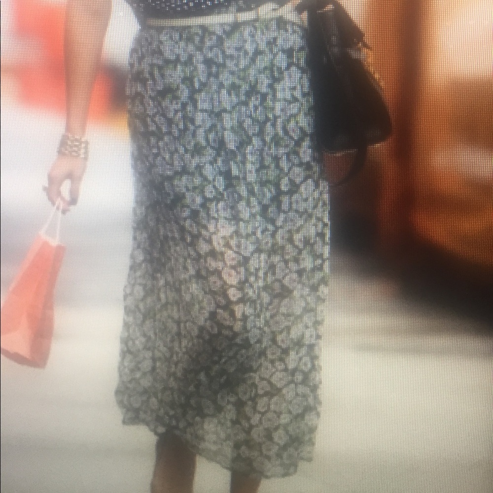 !!!NOT FOR SALE!!! ISO Topshop floral maxi