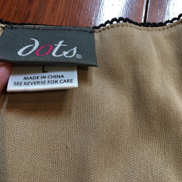 Black sparkle lined shell! Pretty! - Picture 3 of 3