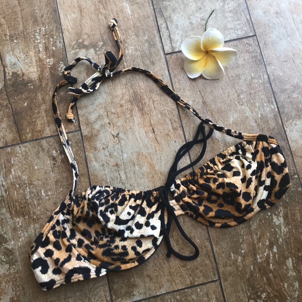 Venus bathing suit top