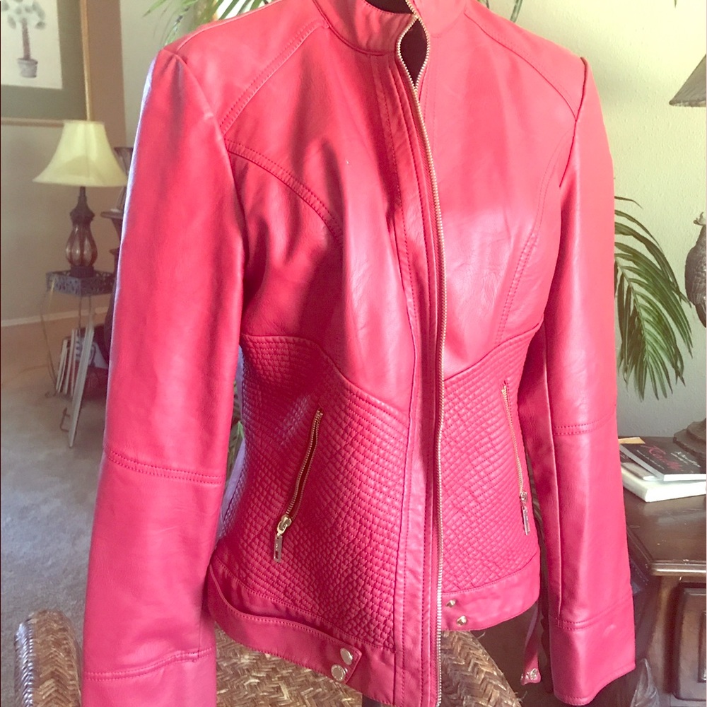 100% Vegan red 🔥New Jacket by Johnny