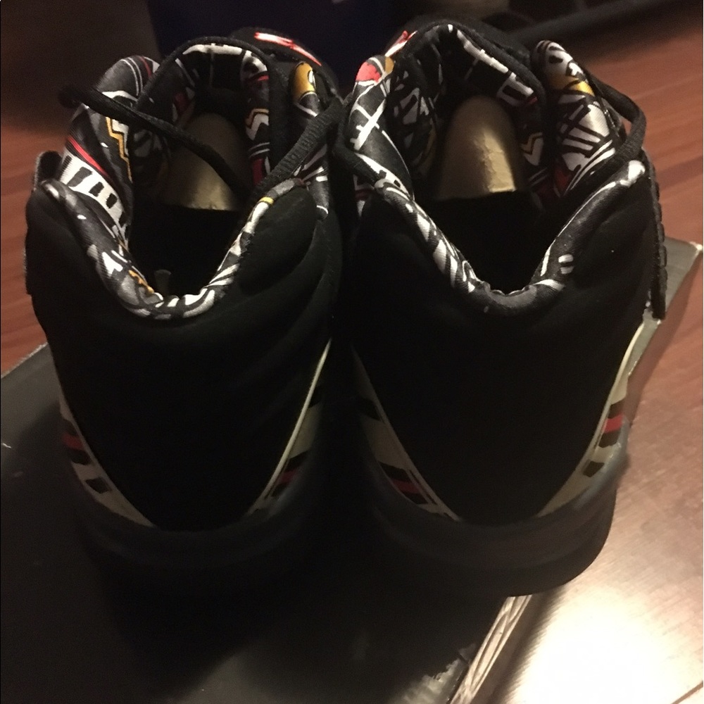 2004 Lowtop Playoff 8s OG. 10/10 condition. - Picture 3 of 5