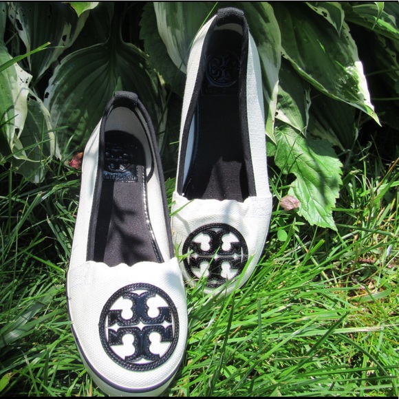 Tory Burch Shoes - 🌼Tory Burch Slip on Sneakers (never worn)