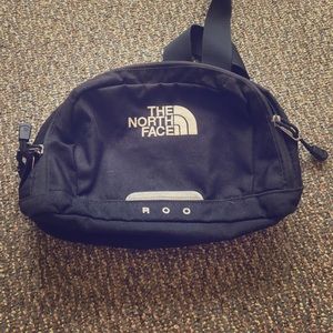 Black North face Roo Fanny Pack