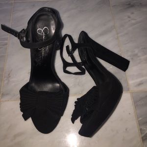 Jessica Simpson bow peep-toe heels