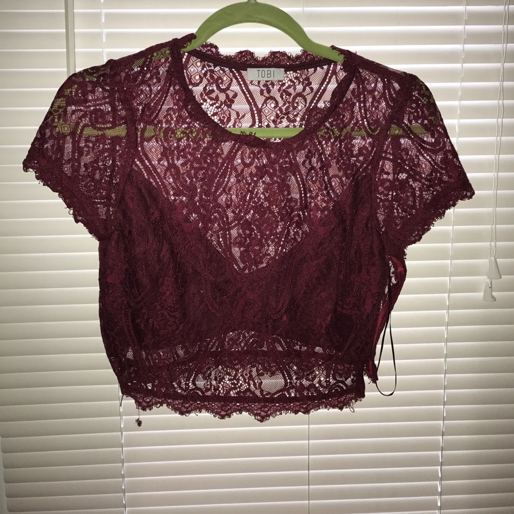 Tobi lace tee