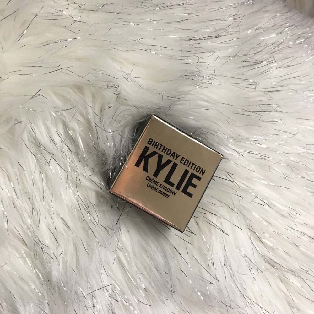 KYLIE COSMETICS CREAM EYSHADOW