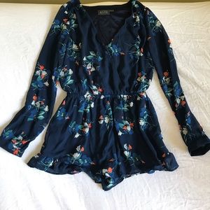 Astr romper never worn