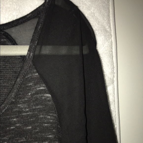 Jessica Simpson mix material 3/4 sleeve blouse - Picture 2 of 4