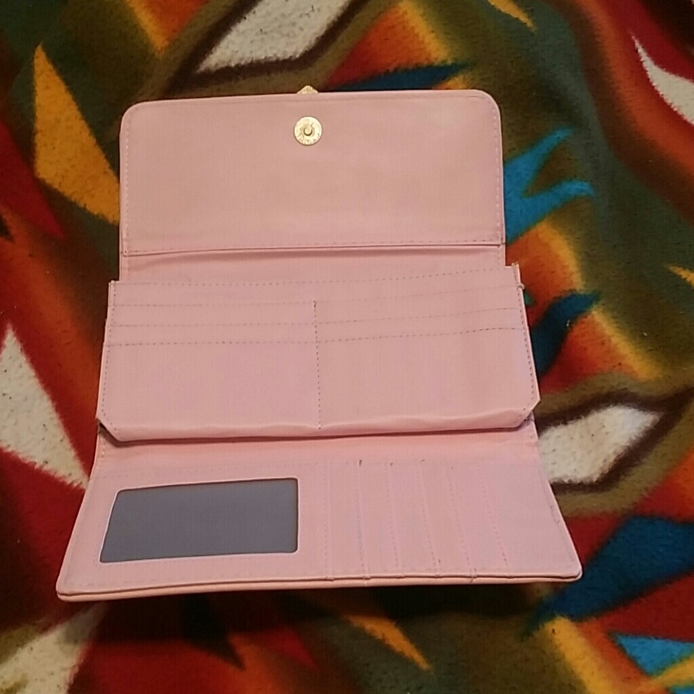 Pink hand clutch - Picture 2 of 2