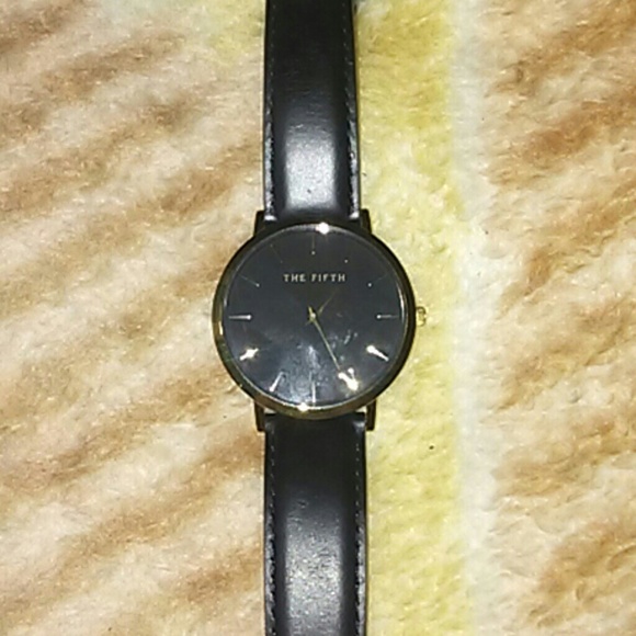 Mens Watch - Picture 3 of 5