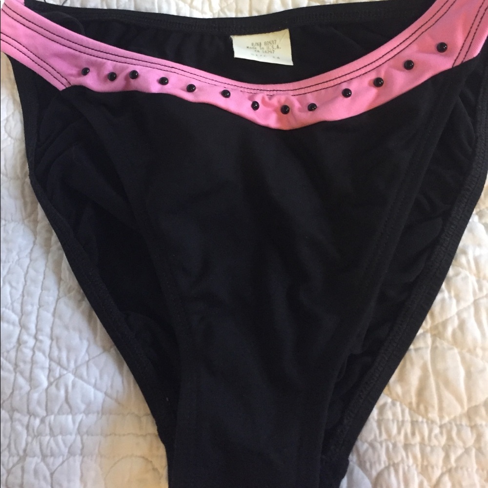 Bathing Suit - Picture 4 of 8