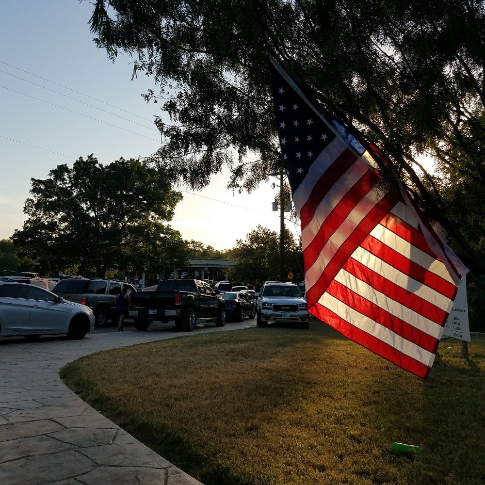 Meet your Posher, Yesenia