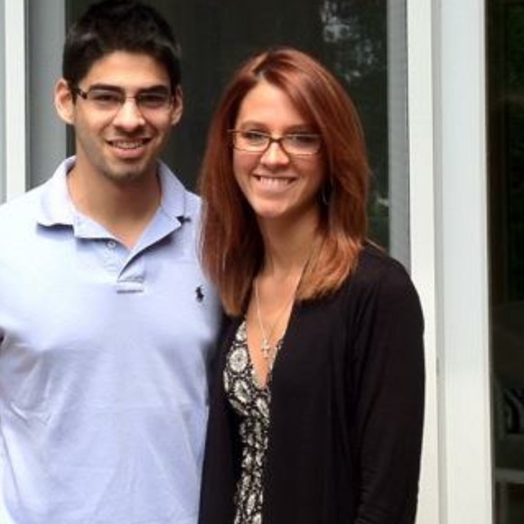 Meet your Posher, Deena - Picture 4 of 6