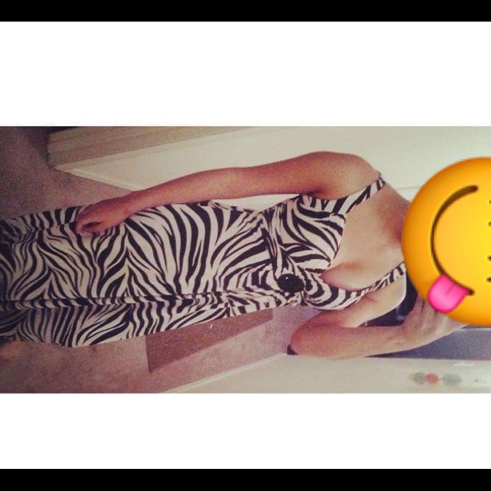 Zebra Print Maxi Dress 👗👒
