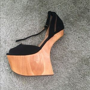 Jeffery Campbell Str8 ups