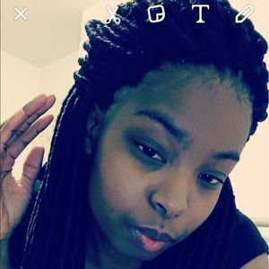 Meet your Posher, Vanessa