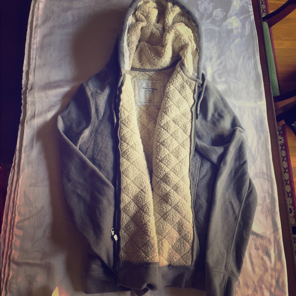 ABERCROMBIE AND FITCH wool-lined zip-up sweater
