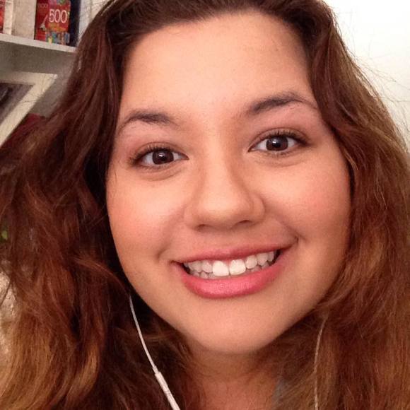 Meet your Posher, Lori - Picture 1 of 1