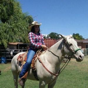 Meet your Posher, Vikki