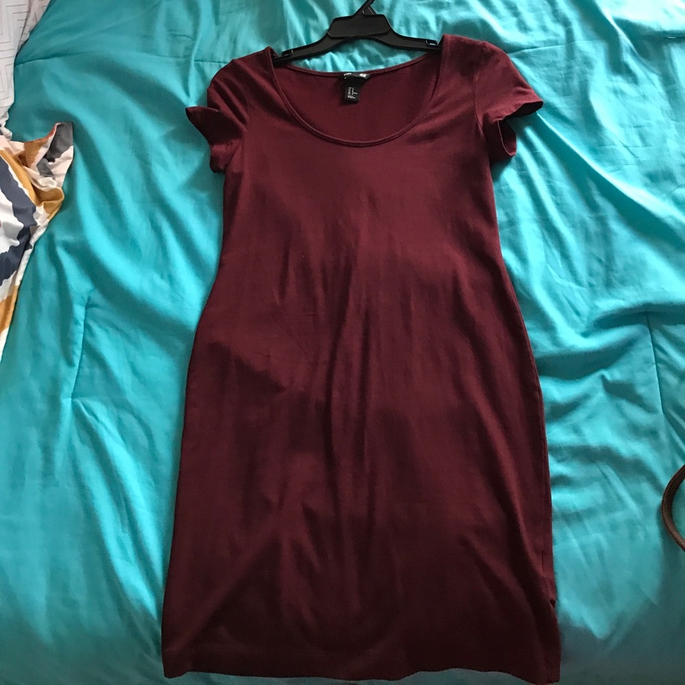 Basic burgundy dress