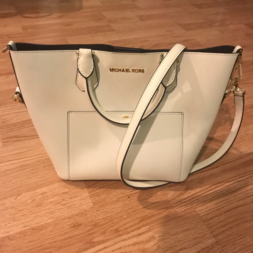 White Michael Kors Handbag Crossbody