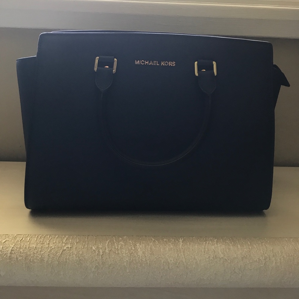 100% Authentic Michael Kors Selma Bag