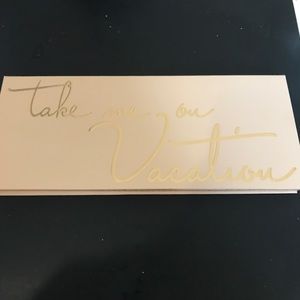 Kylie Jenner eye shadow pallet