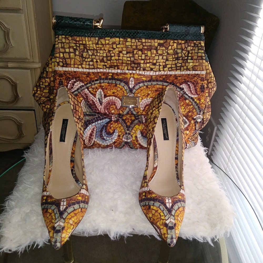 Dolce and Gabbana Women stiletto