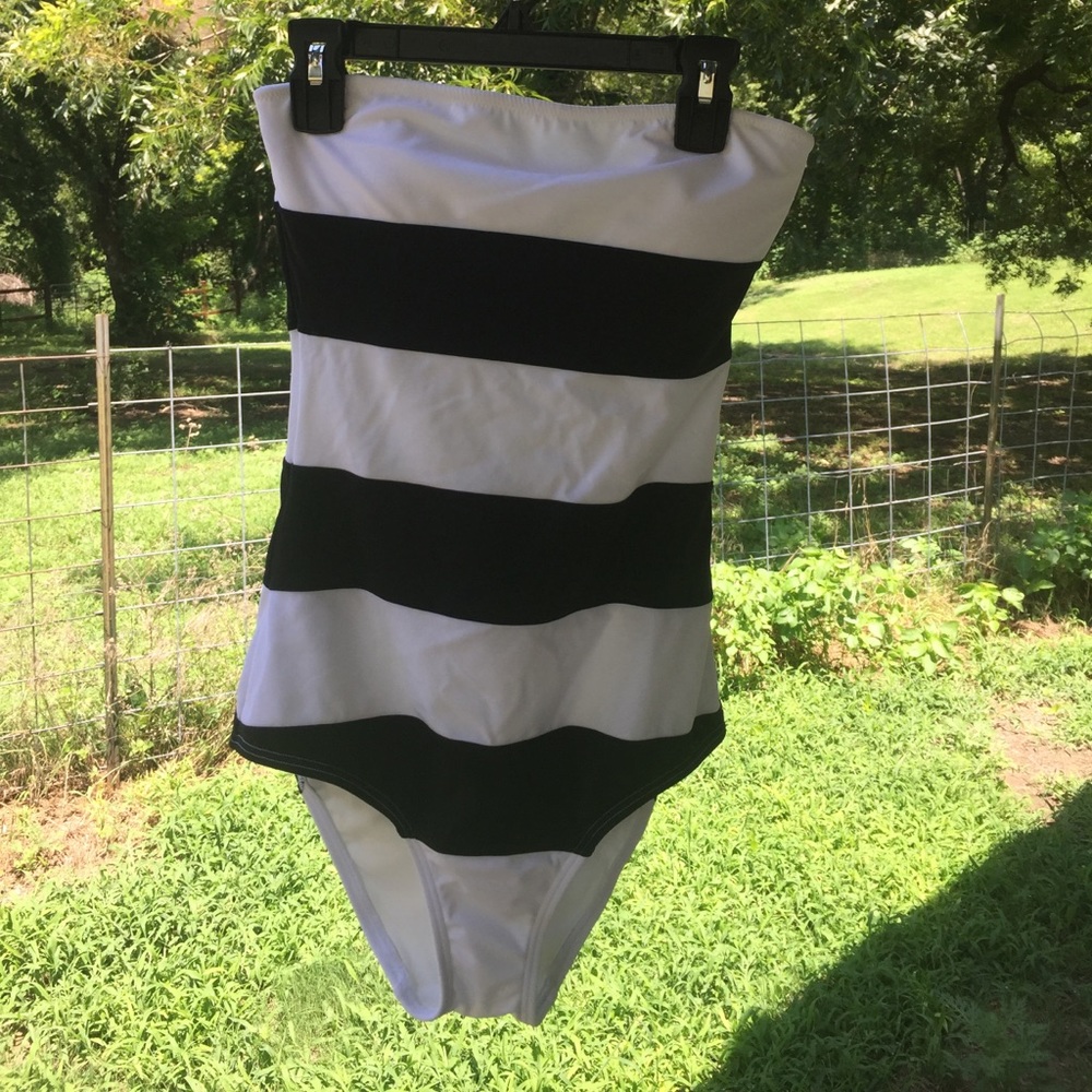 Victoria's Secret swimsuit one piece medium