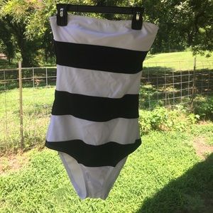Victoria's Secret swimsuit one piece medium