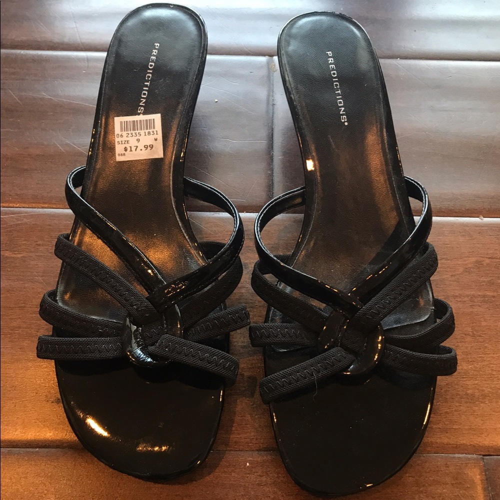 Predictions black sandals, NWT, size US 9 Wide