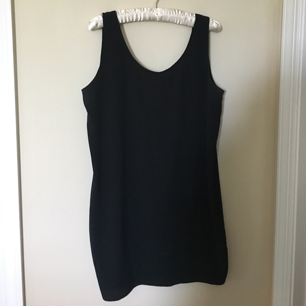 Sleeveless dress