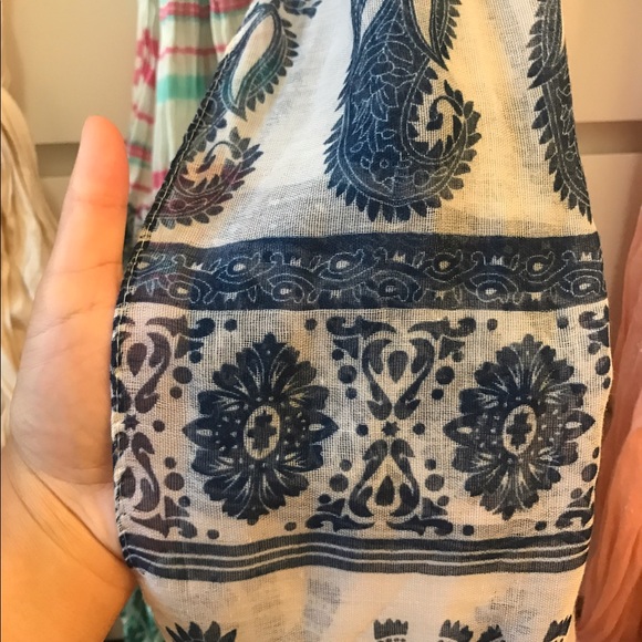 Scarf bundle - Picture 5 of 6