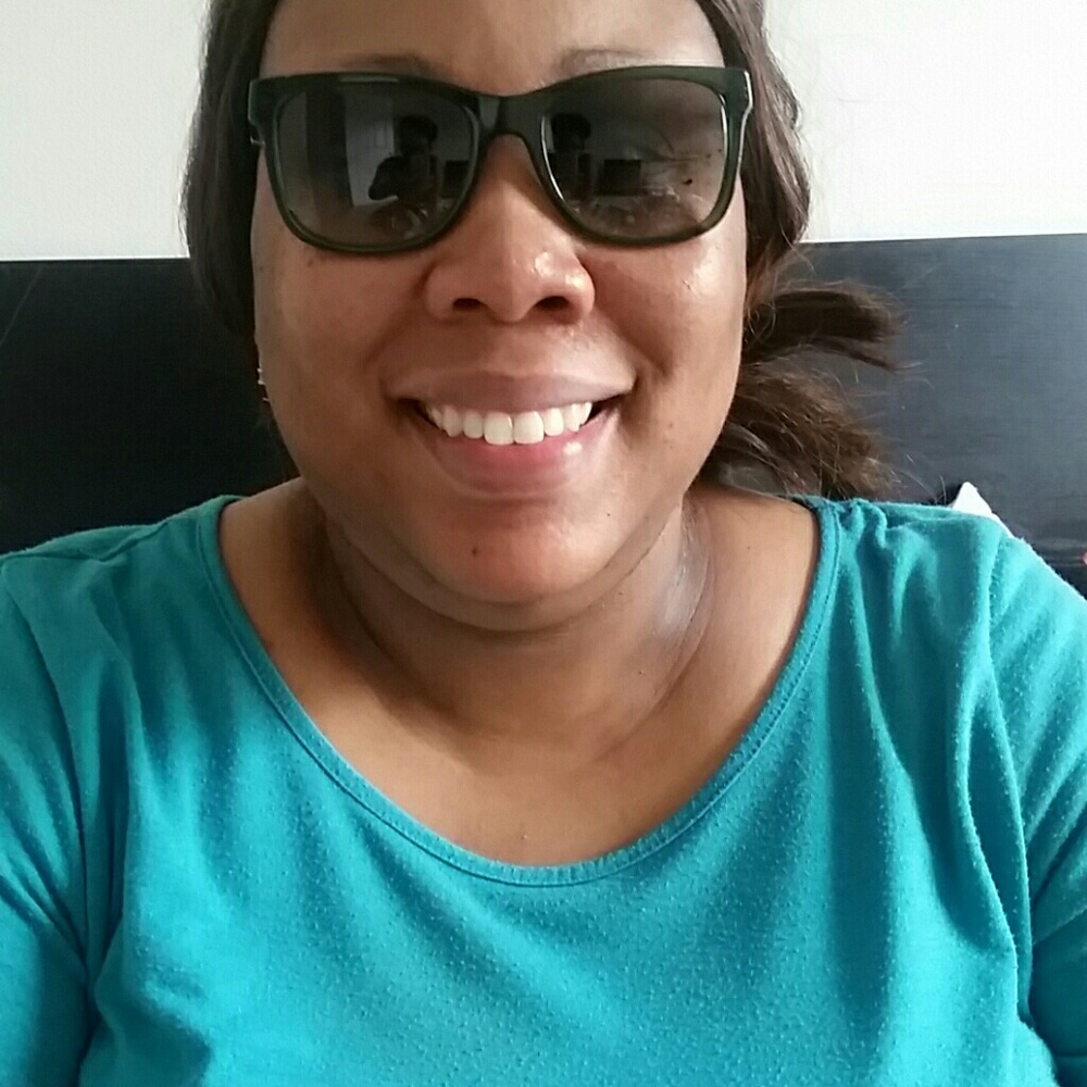 Tory Burch Sunglasses - Picture 5 of 6