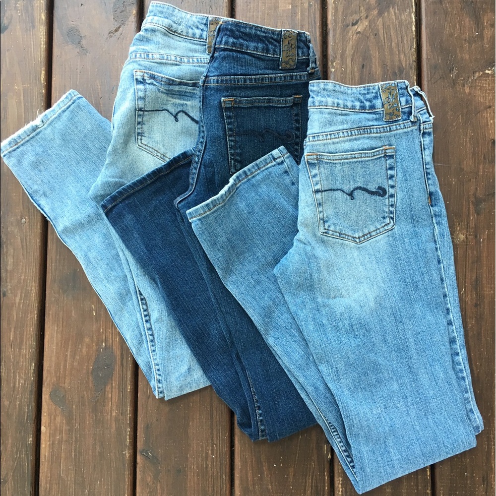 3 pairs of jeans 1 price -Macy's American Rag