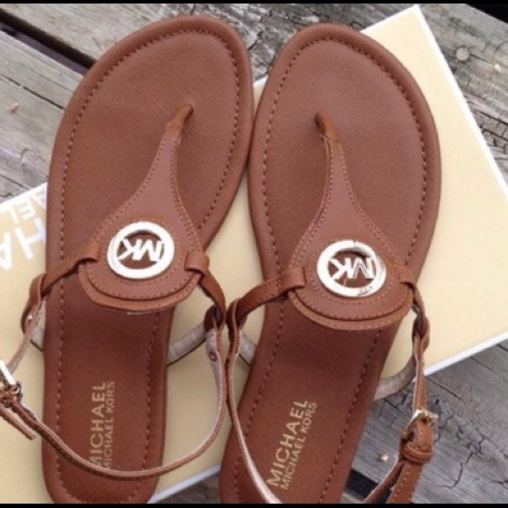 Authentic Michael khors sandals *sold to blanicjo3