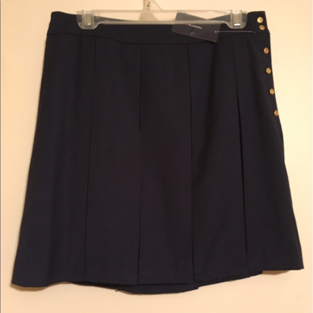 Navy pleated skirt, size 4
