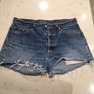 Levi's cutoffs